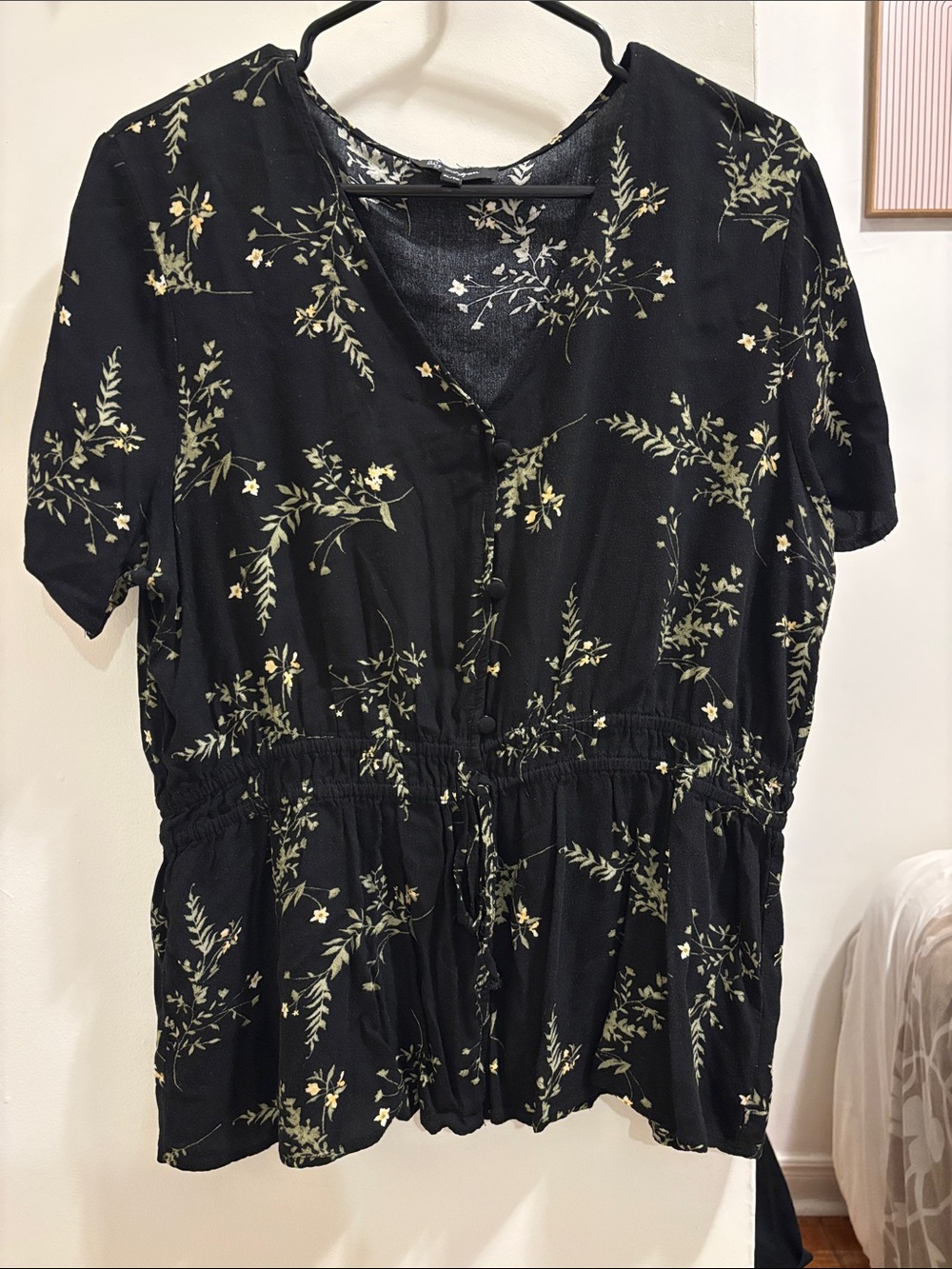 Black Floral Short-Sleeve Drawstring Waist shirt